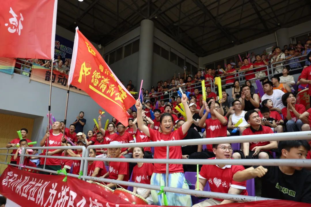 关于紧张局面下多队联手为胜利拼搏的信息