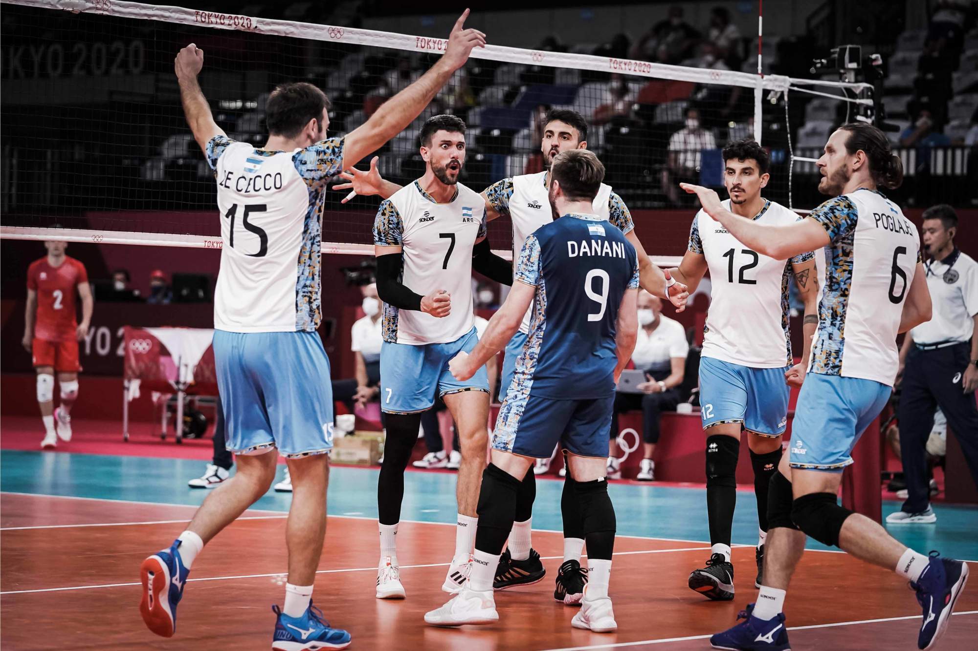 包含法国羽毛球队横扫韩国羽毛球队，马琳完成帽子戏法的词条