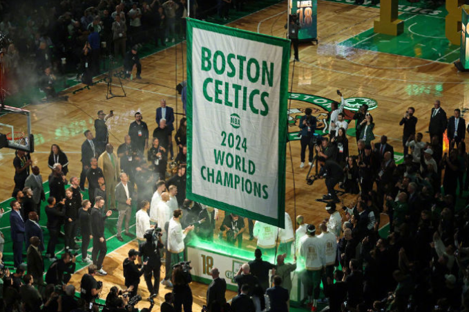 包含太阳主场大胜凯尔特人，追平西部榜首的词条