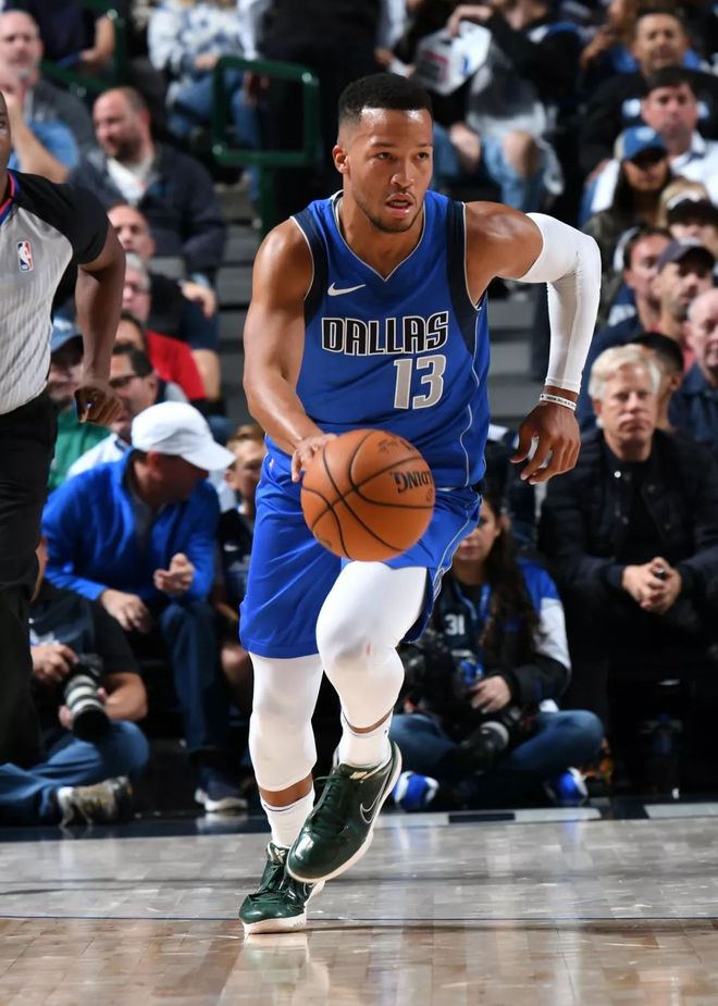 小牛胜拓荒者，保持不败纪录的简单介绍