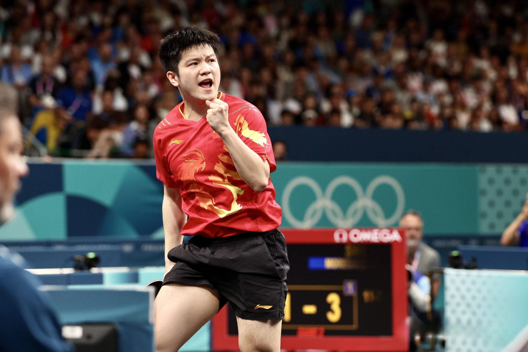 包含中国乒乓球队强势英国乒乓球队，樊振东爆发神勇的词条