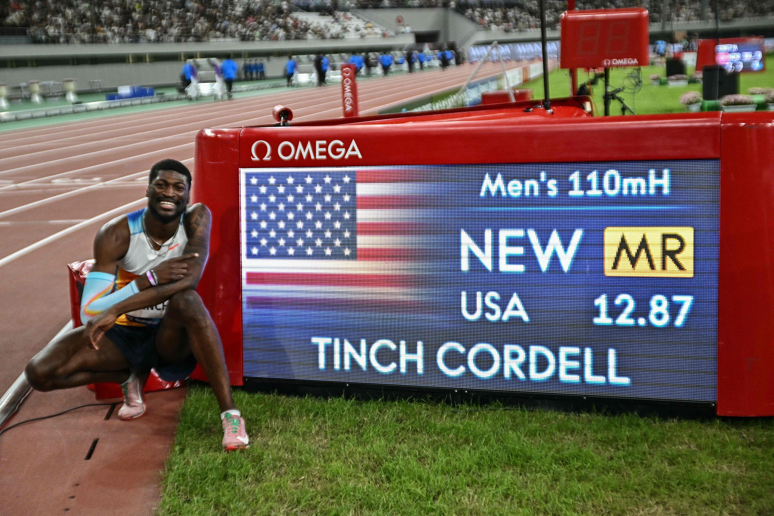 田径选手赛后落泪，背后故事感人