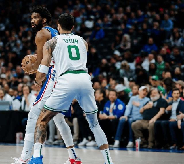 76人翻盘意大利男篮，恩比德制霸全场