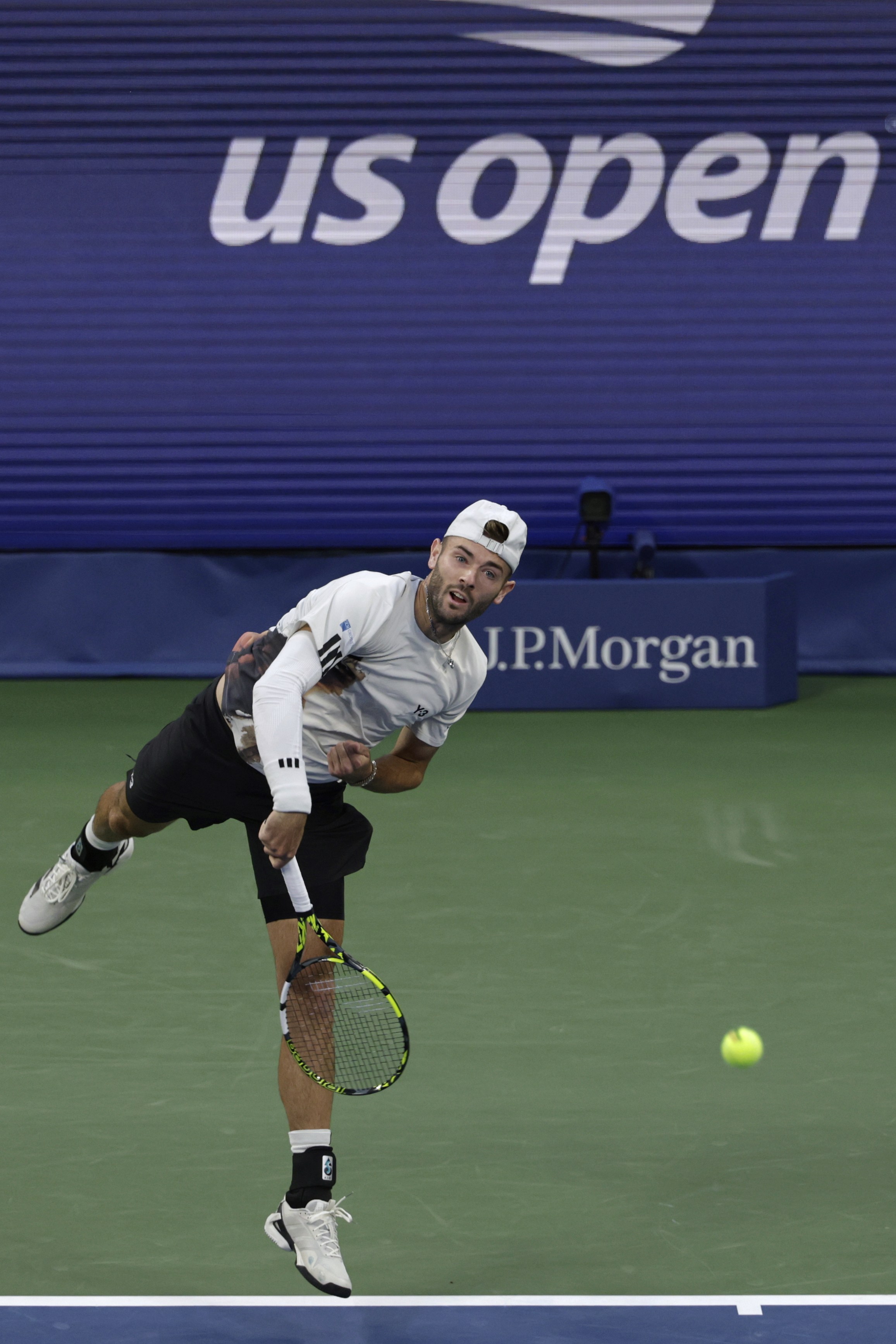 美网鏖战年终总决赛，兹维列夫扛起全队