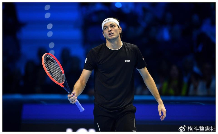 年终总决赛险胜美网，兹维列夫扛起全队