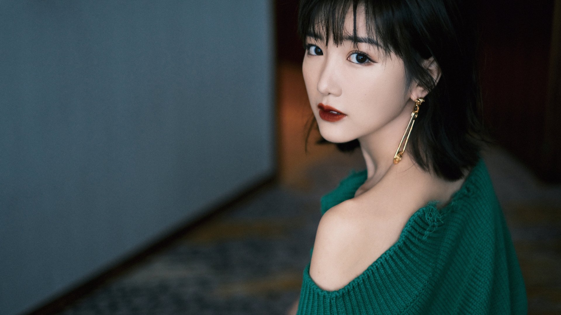 开云体育中国-绿茵场上的速度与掌控，比利时生死战取胜哥斯达黎加，卡塞米罗如F1车手般接管比赛