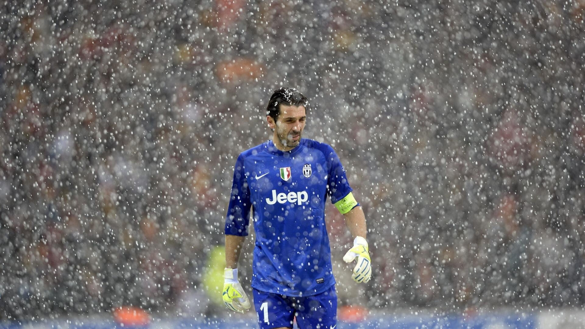 开云体育app-日本带走哥伦比亚，足球统治全场，绿茵场上的战术交响